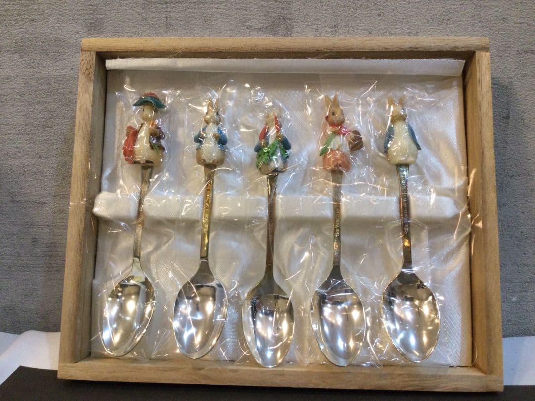 新品 ピーターラビット オリジナルスプーン オリジナル 5本セット