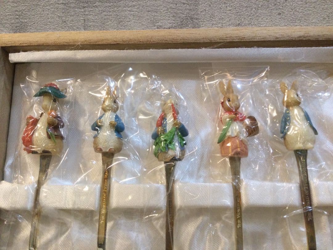 新品 ピーターラビット オリジナルスプーン オリジナル 5本セット