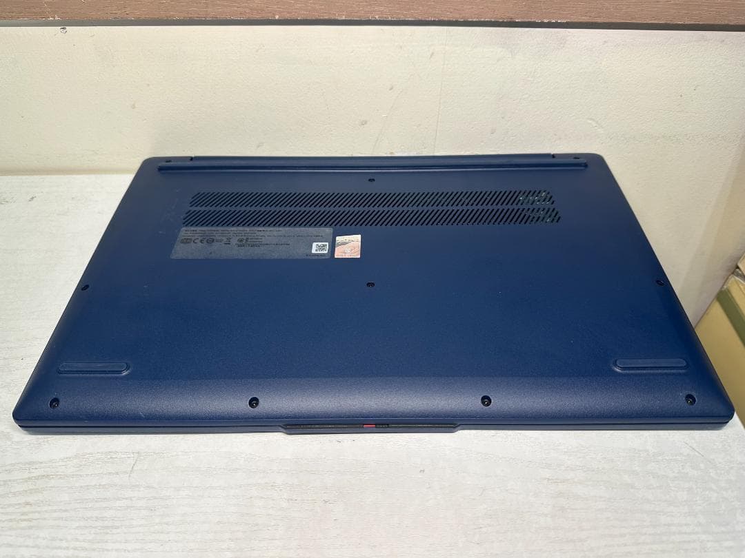 Windowsノート本体 Lenovo IdeaPad Slim 3 G8 R3 8G 512G 610M