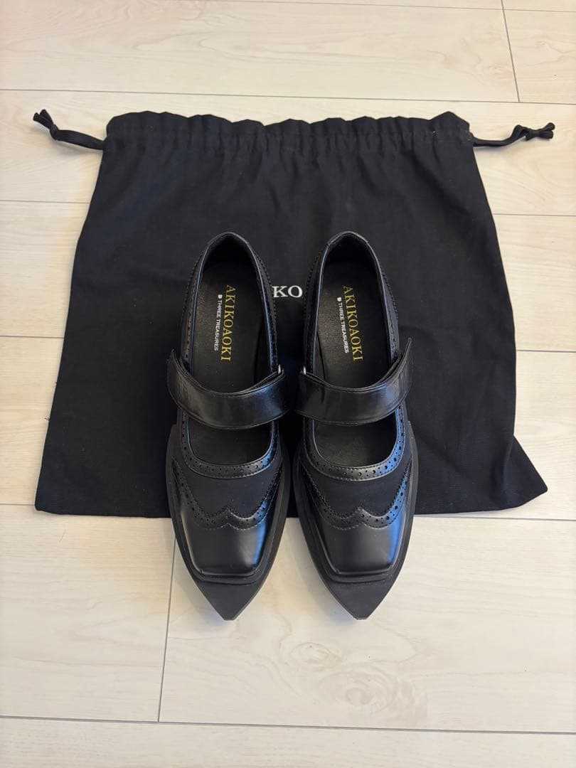 AKIKO AOKI ブラック メリージェーン パンプス