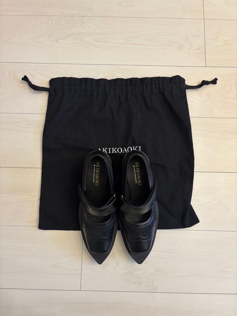 AKIKO AOKI ブラック メリージェーン パンプス