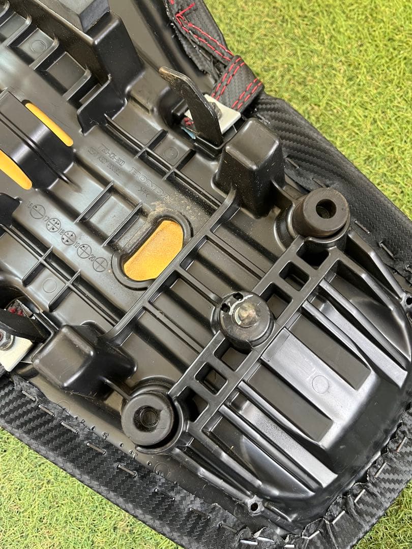 中古品　グロム用 カスタムシート