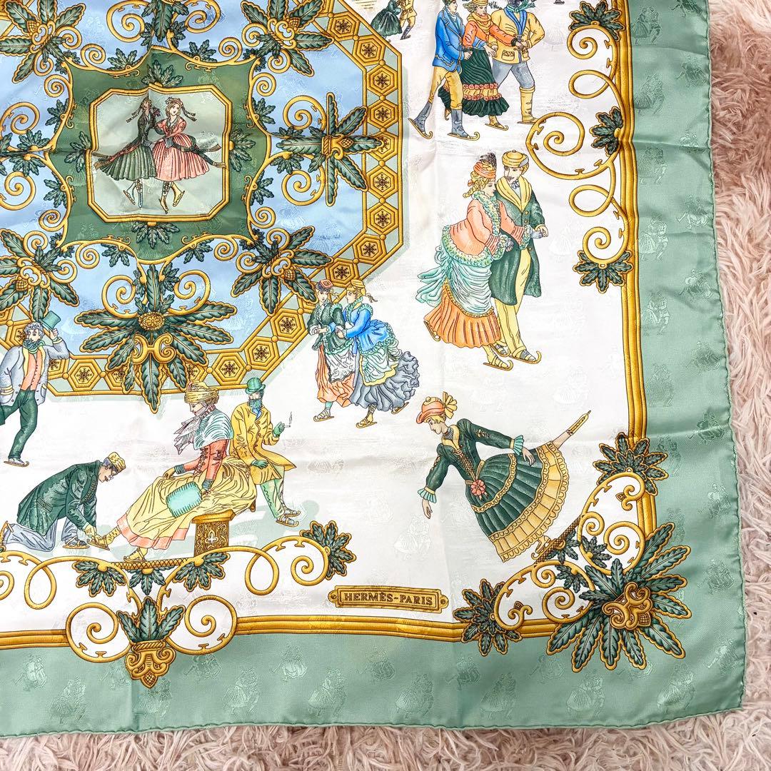 エルメス　カレ90 シルク　スカーフ　Joies d'Hiver 冬の愉しみ