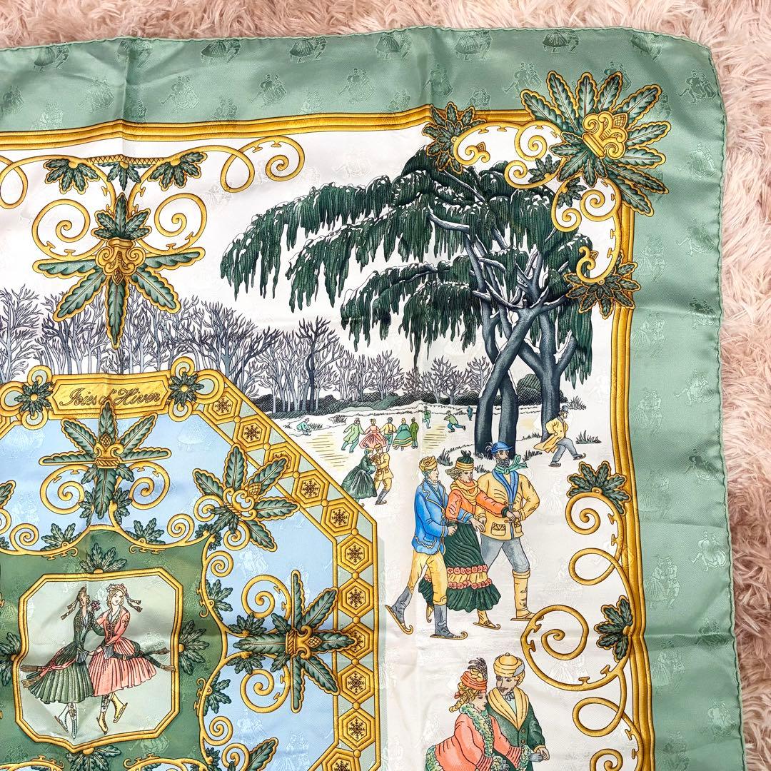 エルメス　カレ90 シルク　スカーフ　Joies d'Hiver 冬の愉しみ