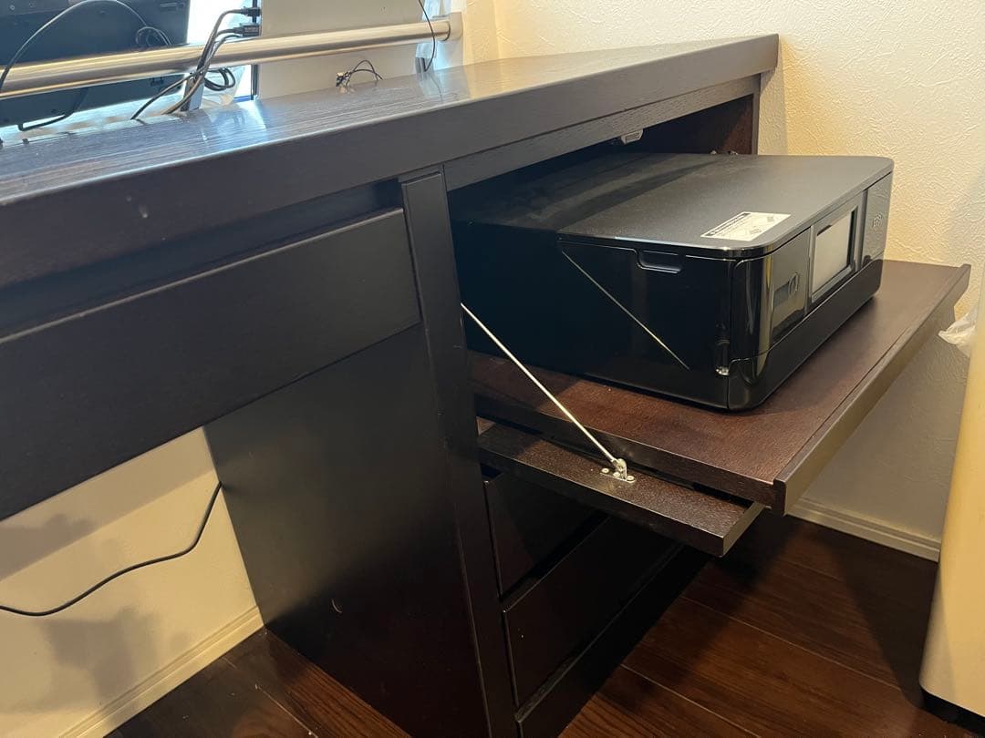 引出し収納付きデスク　大塚家具