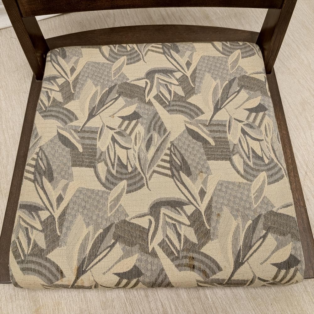 カリモク ２脚セット　座椅子　椅子　イス　チェア　一人掛け　座敷　和家具