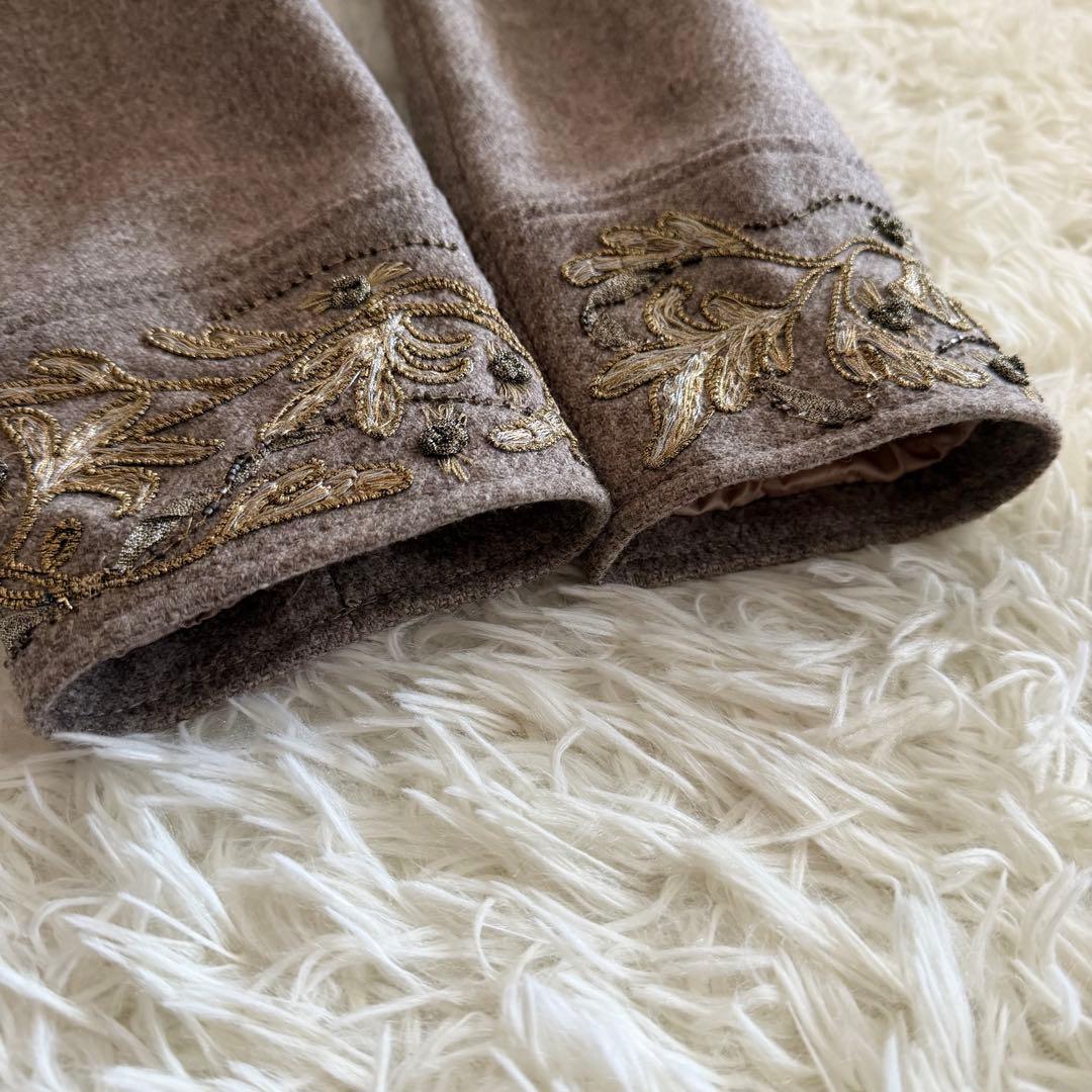 【未使用に近い】ブルマリン　ロングコート　ウール　刺繍　グレージュ　Lサイズ