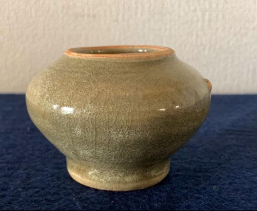 中国古美術　越窯青瓷小壷 y638