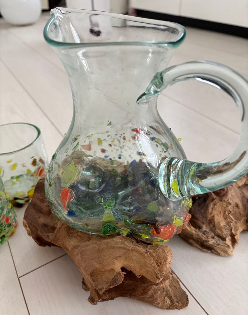 デキャンタ 水差しカラフルガラス製ピッチャーとグラスセット