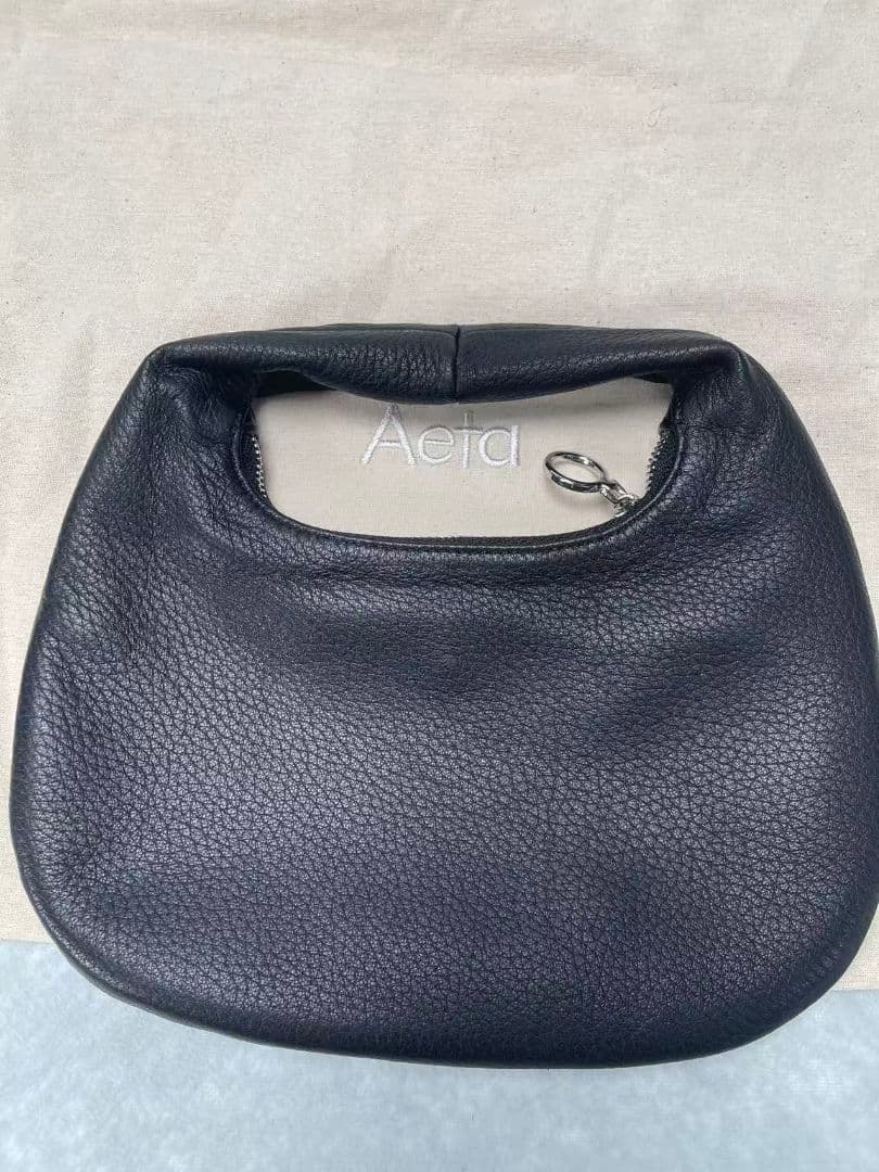 0*】様 Aeta 黒いレザー ハンドバッグ