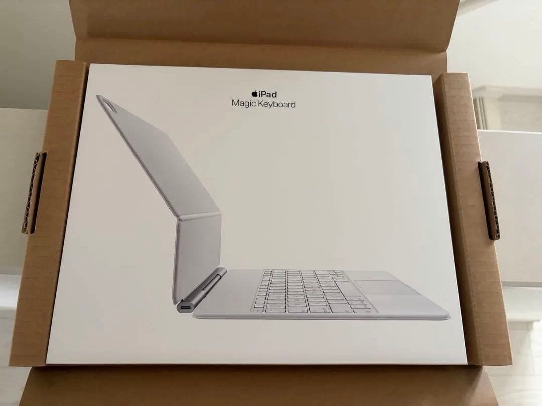 【極美品】iPad 13インチ用 Magic Keyboard ホワイト