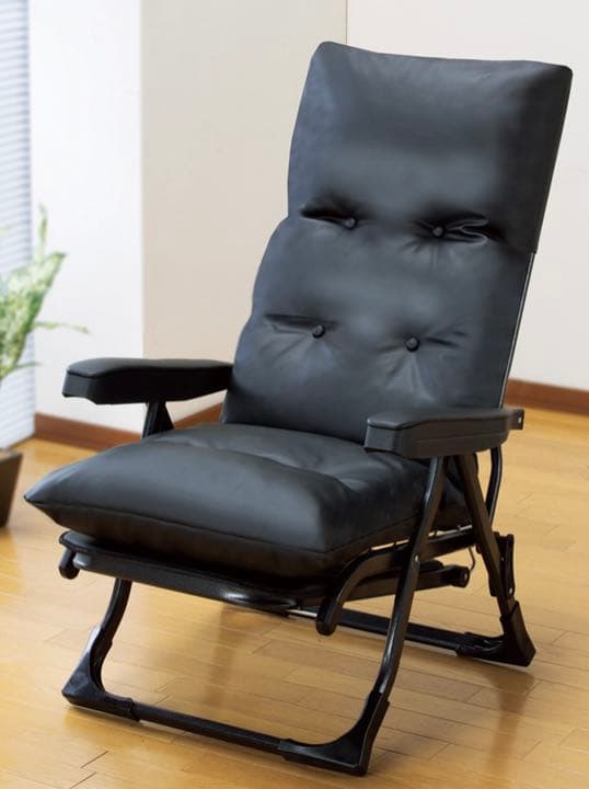 くつろぎのリクライニングアームチェアDX