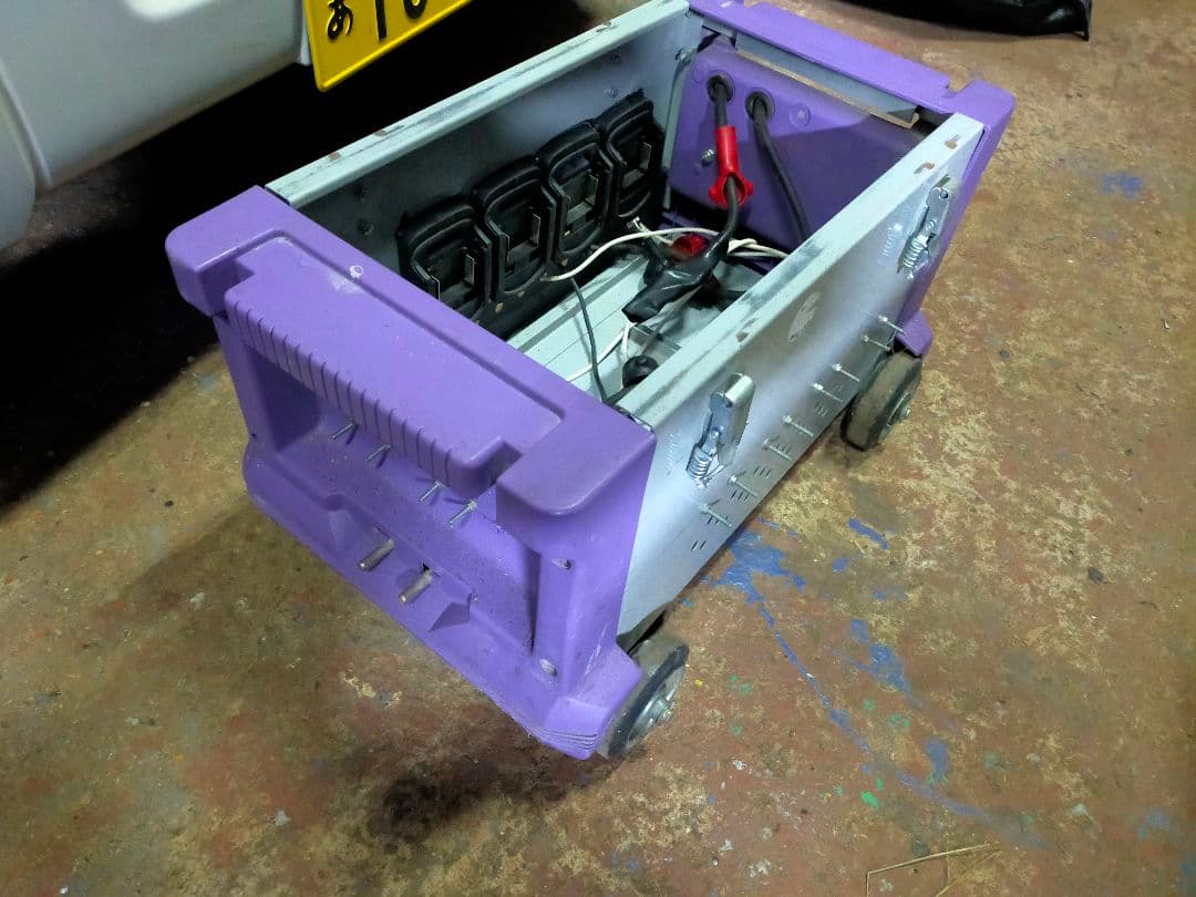 マイト工業　バッテリー溶接機ネオスーパー150　バッテリーケース部のみマキタ仕様