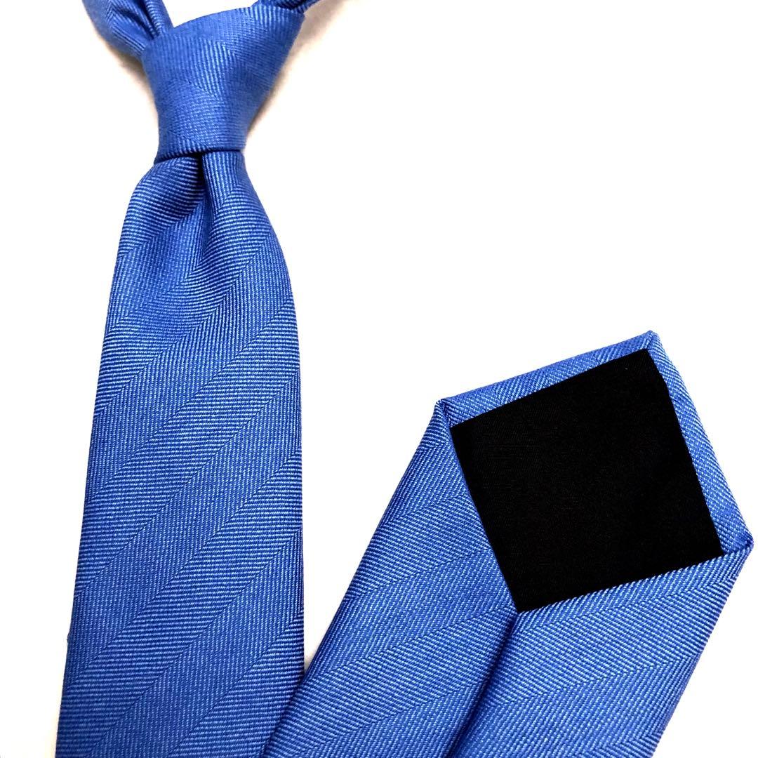 ★未使用★アットヴァンヌッチ ネクタイ 無地 ウール ブルー ヘリンボーン
