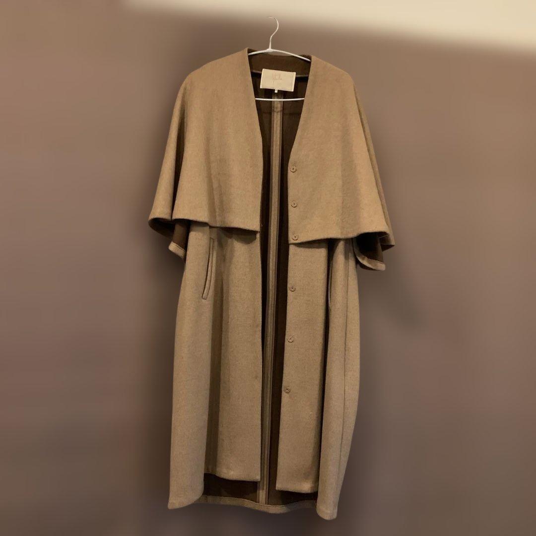 シビラ ダブルフェイス ケープデザインウール調コート キャメル色