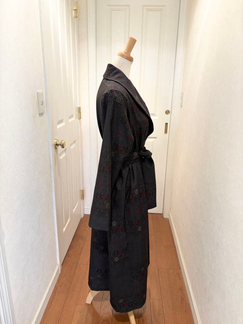 162 着物リメイク 正絹 本場大島紬 泥染亀甲吉祥花文 ロングコート リボン付