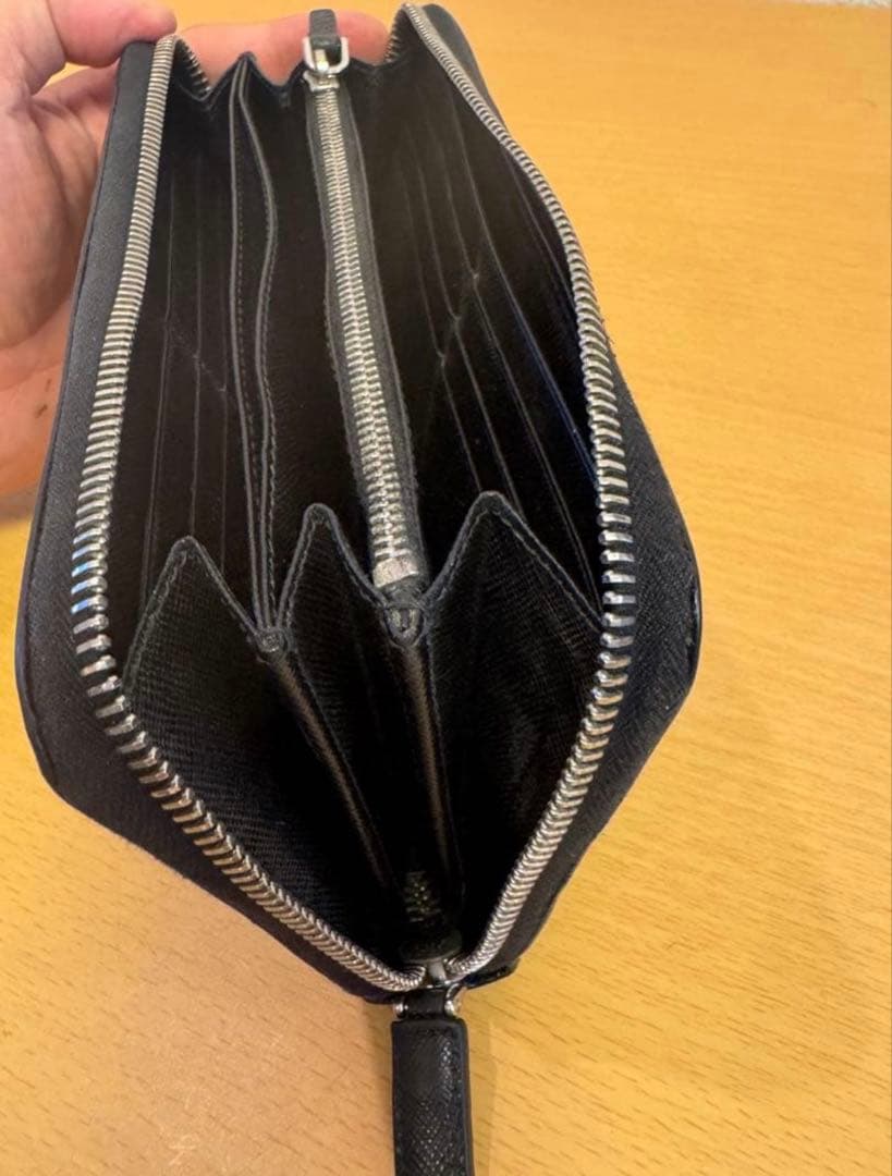 【正規品】PRADA プラダ サフィアーノレザー ラウンドファスナー 長財布