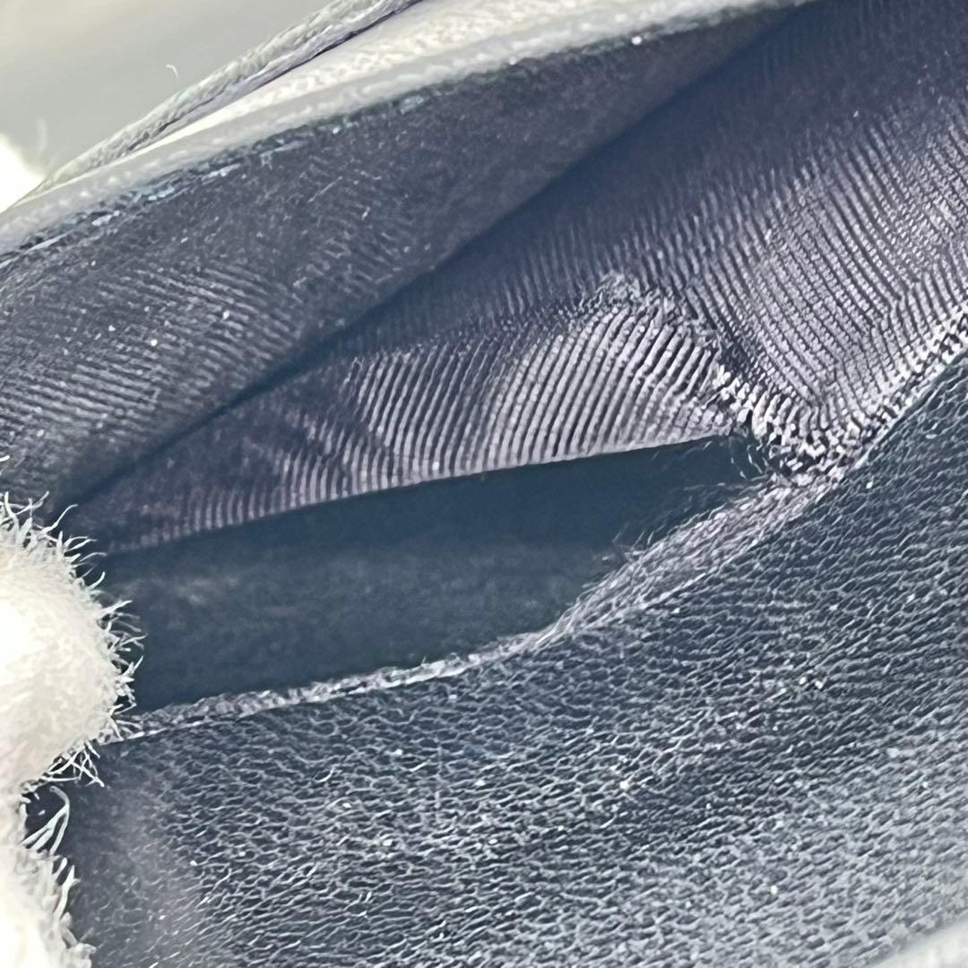 CHANEL 二つ折り財布 ココマーク コンパクト キャビアスキン 黒 レザー