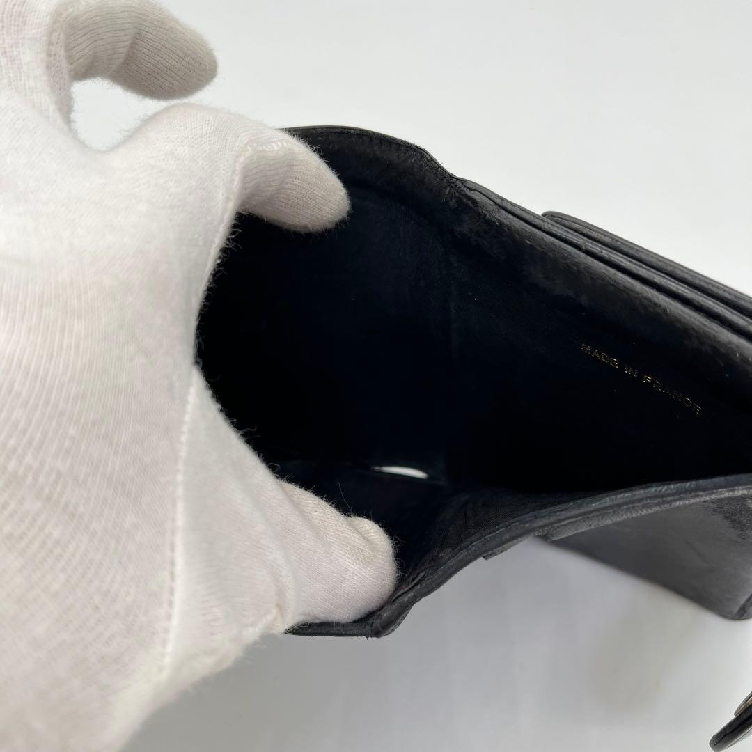 CHANEL 二つ折り財布 ココマーク コンパクト キャビアスキン 黒 レザー