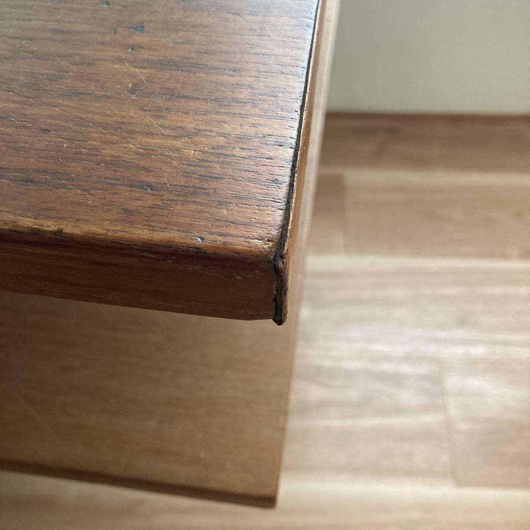 木製サイドテーブル 棚、扉付き ブラウン