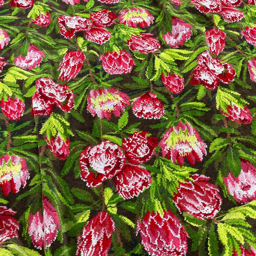 わんこわんこさま専用　お値下げ！フェイラー花柄（赤い花）ベットカバー