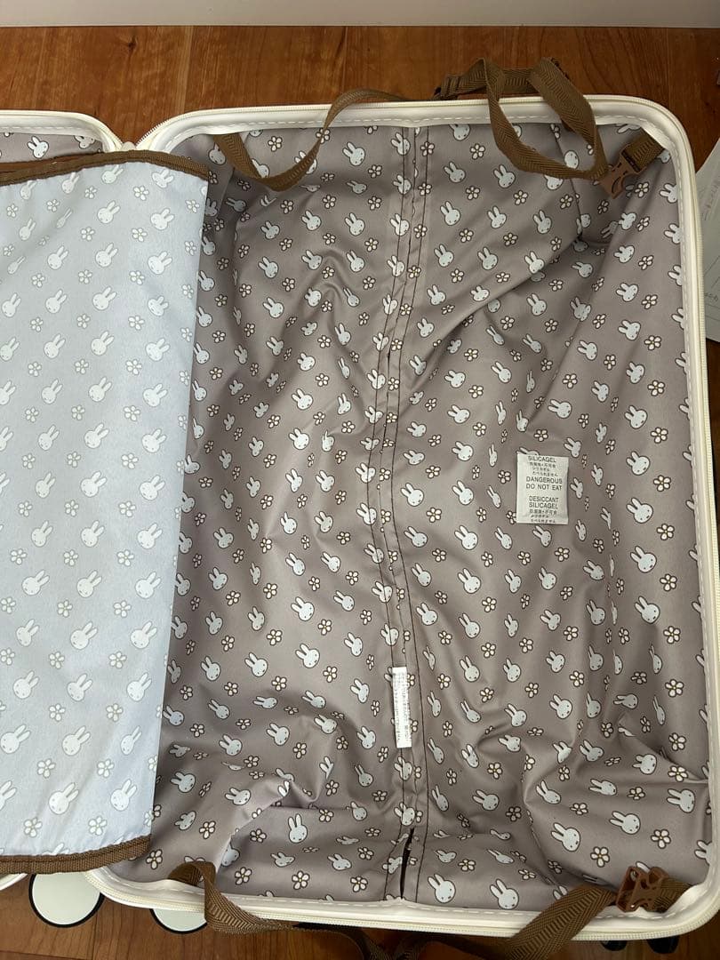 ミッフィー　スーツケース