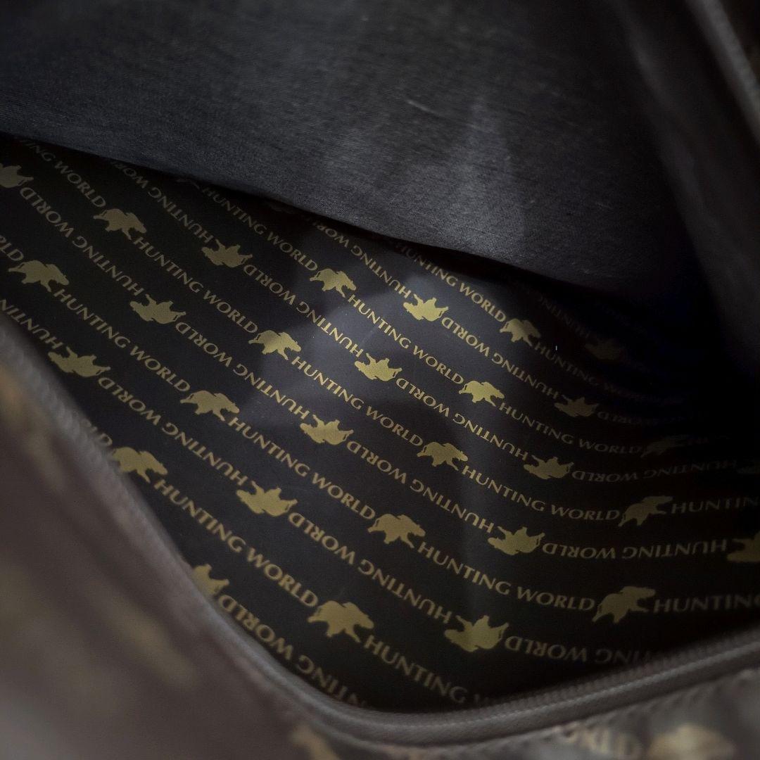 美品 A4可✨️ハンティングワールド サファリトゥデイ メッセンジャーバッグ