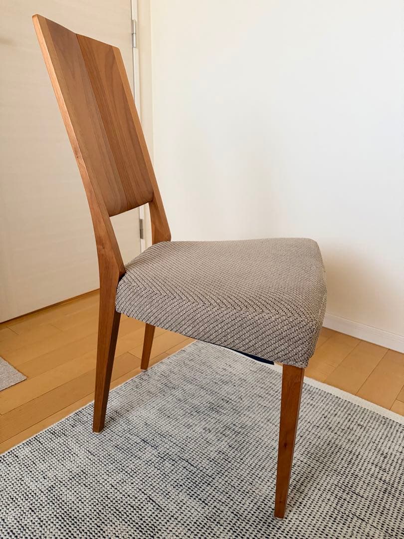 【カリモク家具】　ダイニングチェア④