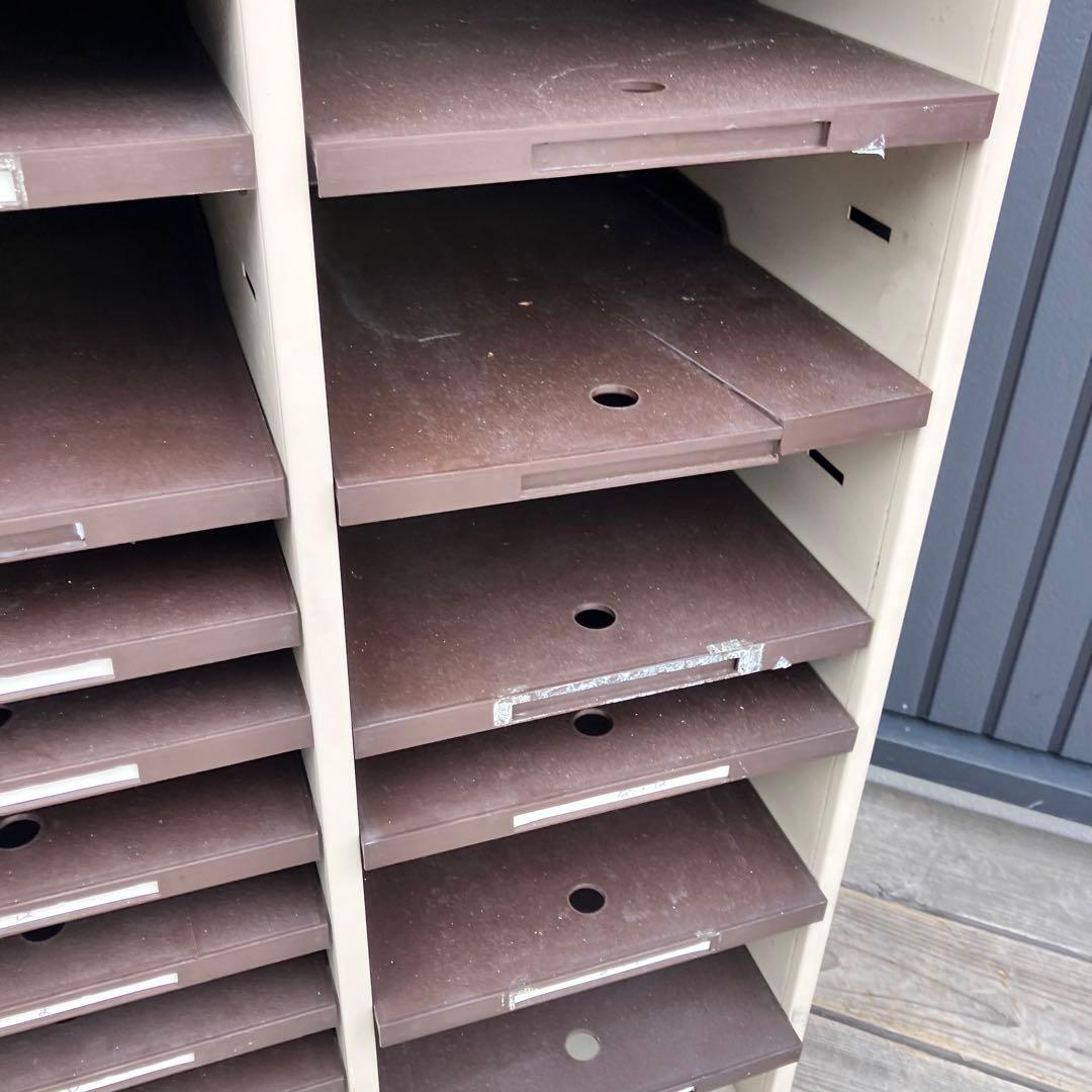 ① インダストリアル ライオン スチールキャビネット 書類入れ カルテケース