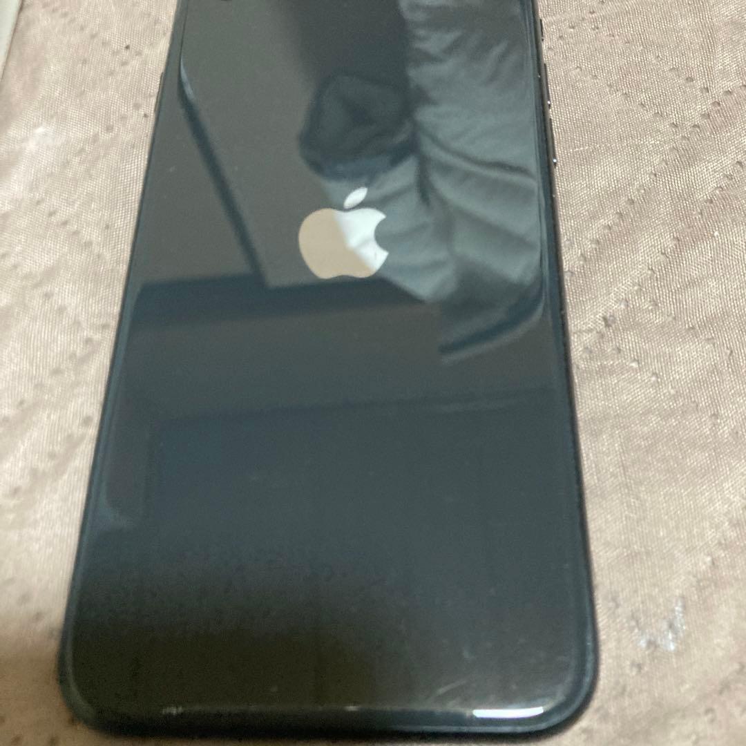 Apple iPhone SE (第2世代) 64GB ブラック 本体