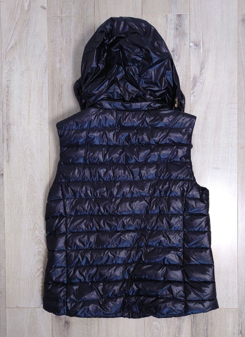 【美品】希少サイズ✦TATRAS ✦フード付きダウンベスト✦04