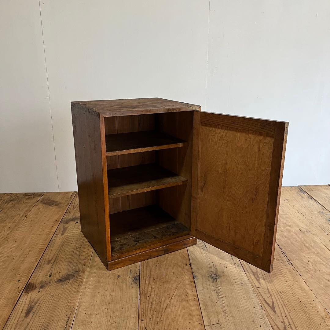 アンティーク 開戸棚 チェスト キャビネット 本棚 昭和レトロ z676