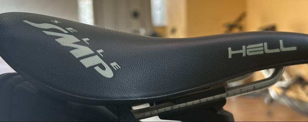 お値下げ【取引3月まで】直接引き取りのみ　CANNONDALE CAAD8➕他