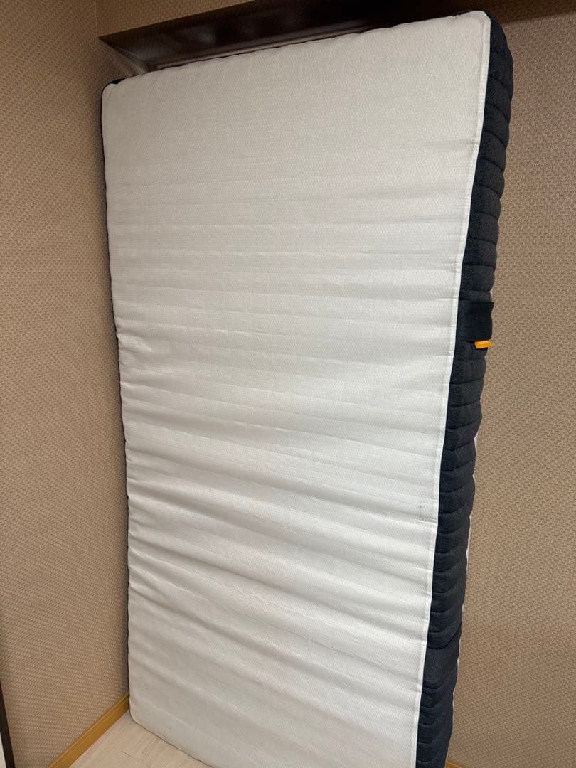 全国送料無料　エマ・ハイブリッドV2 シングル マットレス 美品