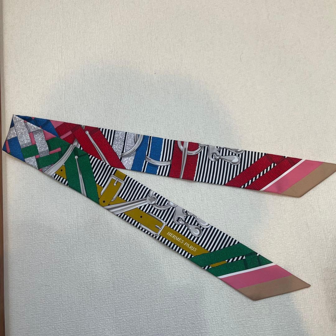 エルメス　ツイリー　箱付き