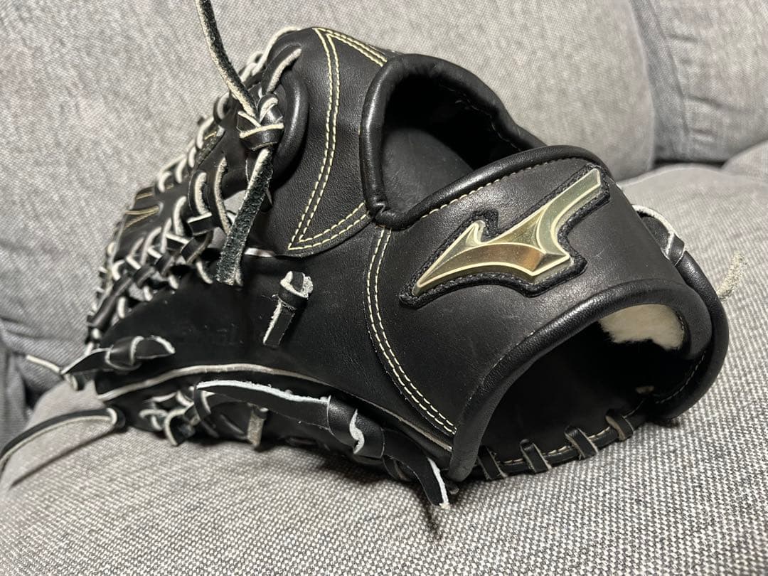 ミズノ グローバルエリート 硬式野球グラブ 左利き用
