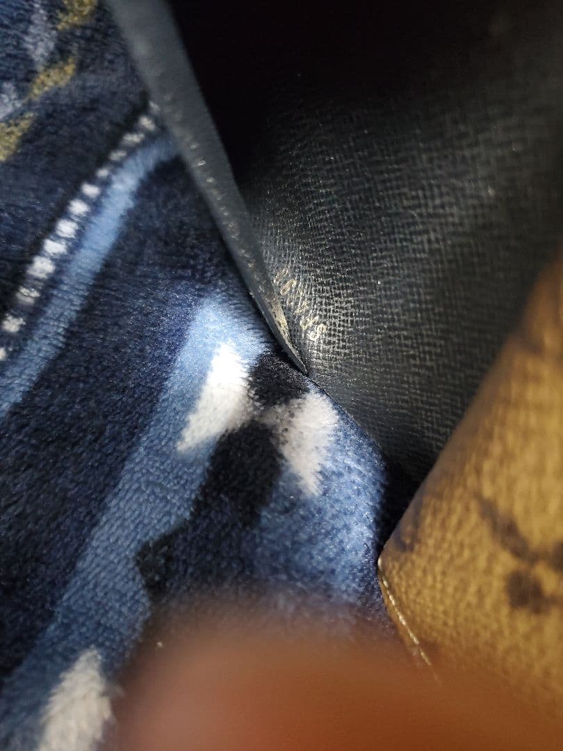 Louis Vuitton ポルトフォイユ ジュリエット モノグラムリバース