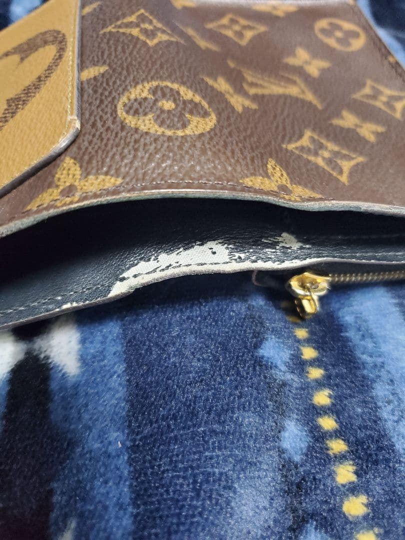 Louis Vuitton ポルトフォイユ ジュリエット モノグラムリバース