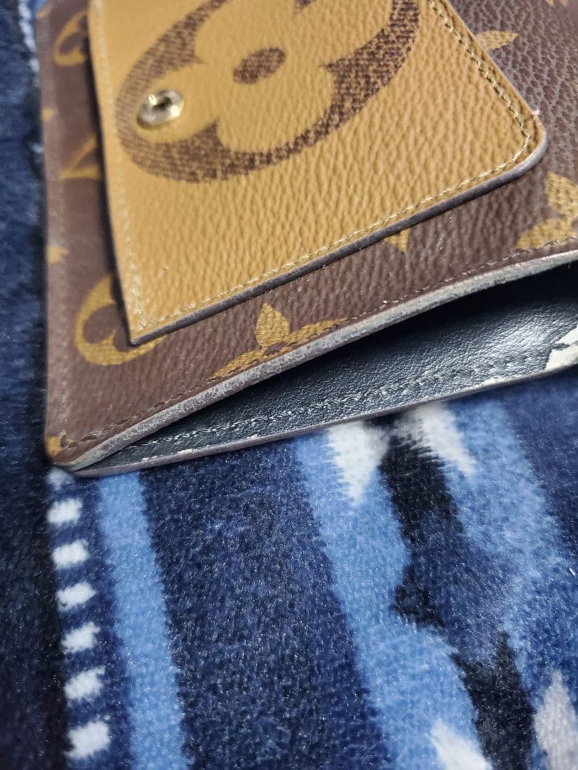 Louis Vuitton ポルトフォイユ ジュリエット モノグラムリバース