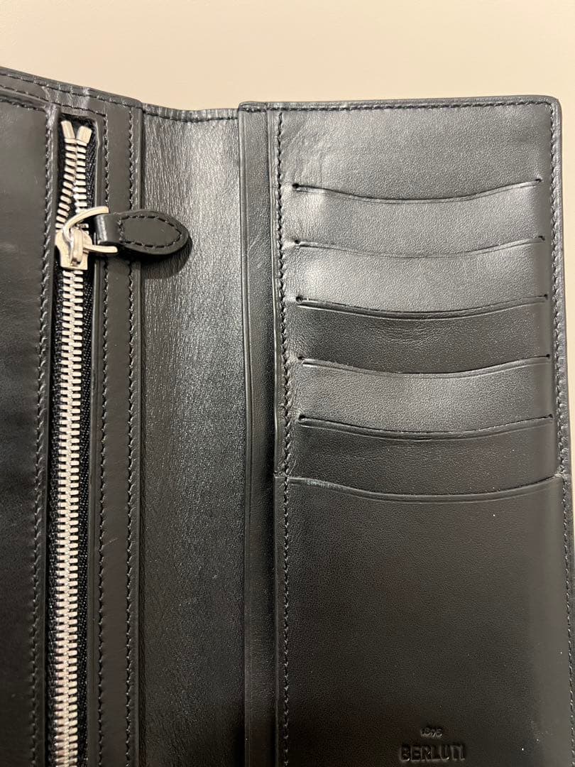 ベルルッティ　長財布　カリグラフィー