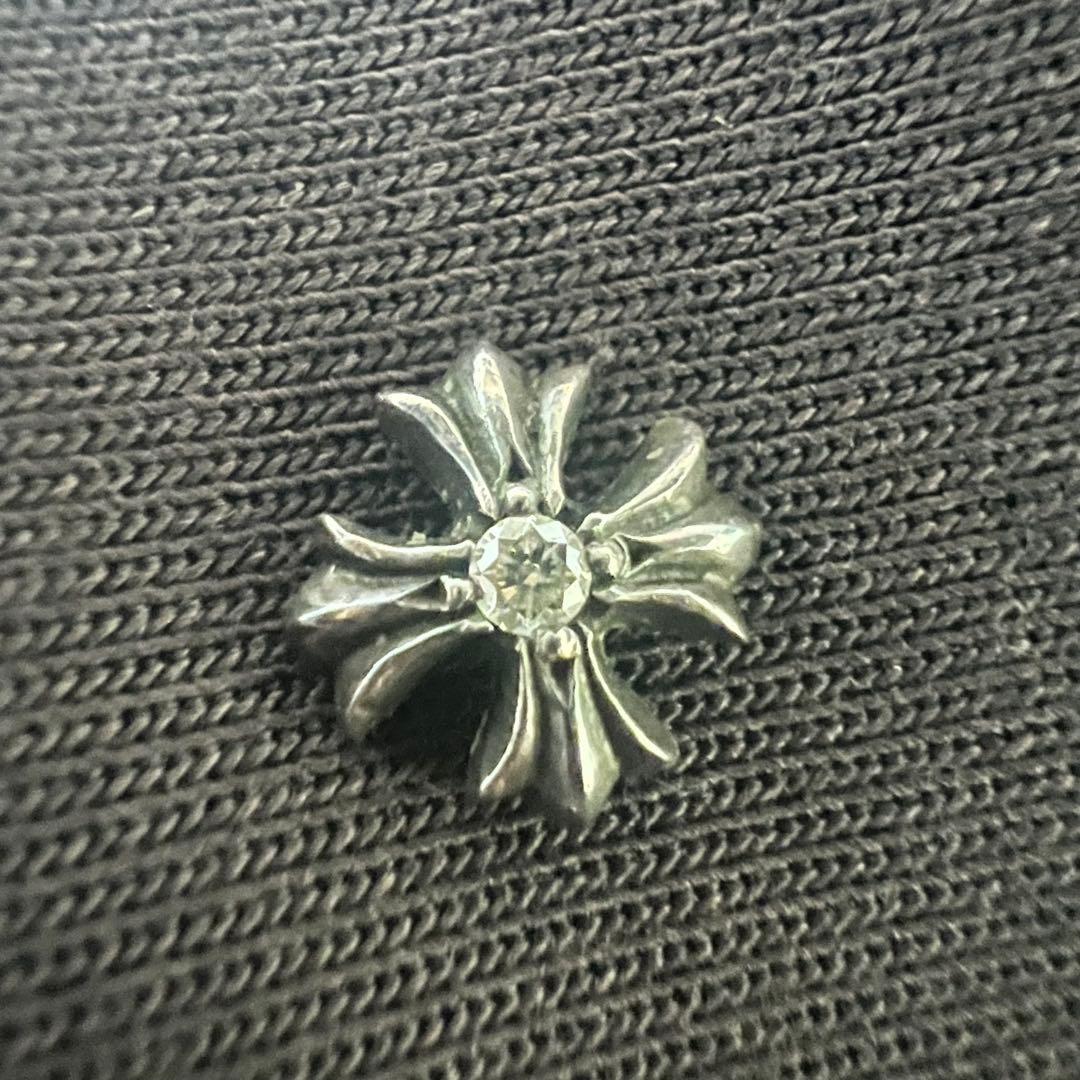 みかんCHROME HEARTS クロスダイヤ　ピアス片耳