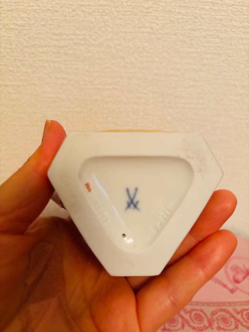 マイセン　フィギュリン　箴言の天使　『愛こそ全て』　天使人形　愛の格言シリーズ