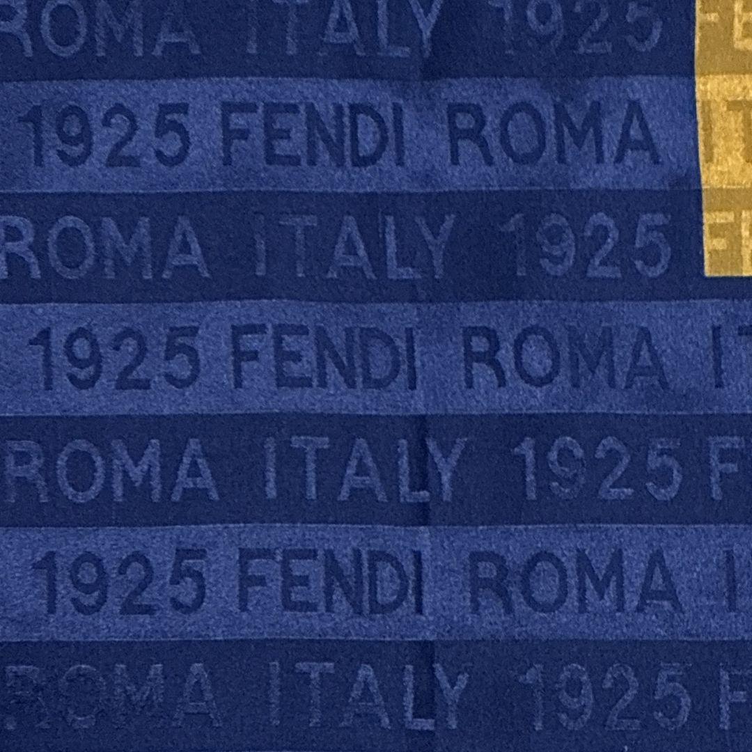 【美品】FENDI ズッカ柄 FF柄 シルク イタリア製 大判スカーフ ストール