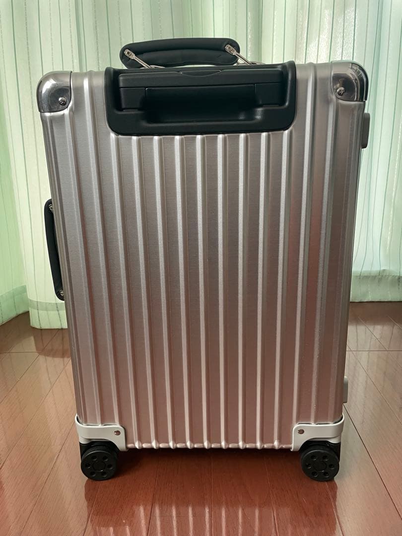 新品未使用 リモワ クラシック キャビンS 33L 機内持ち込み 公式HP購入品