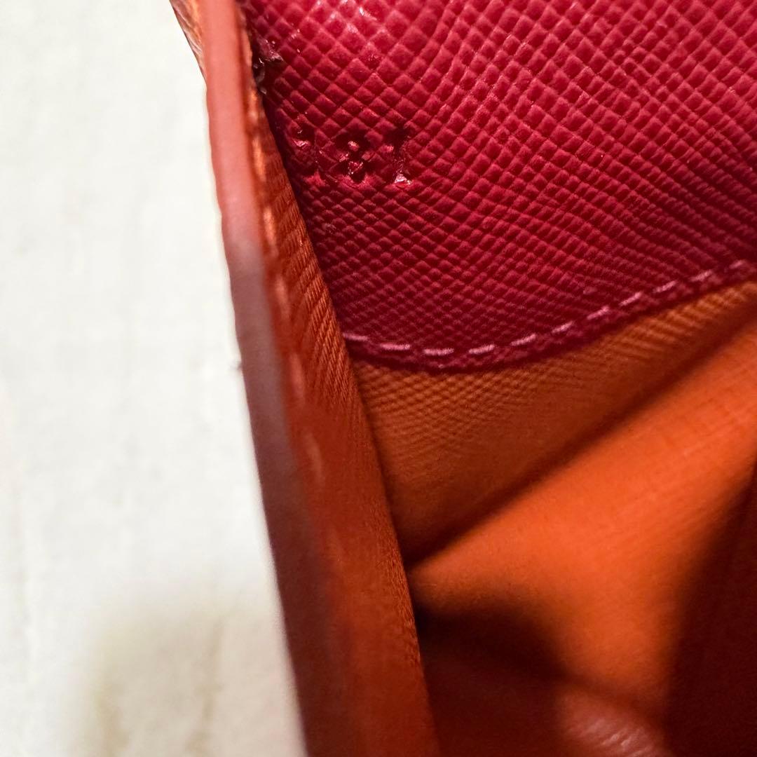 ✨️極美品✨️プラダ 長財布 エンベロープ メタルロゴ サフィアーノレザー レター型