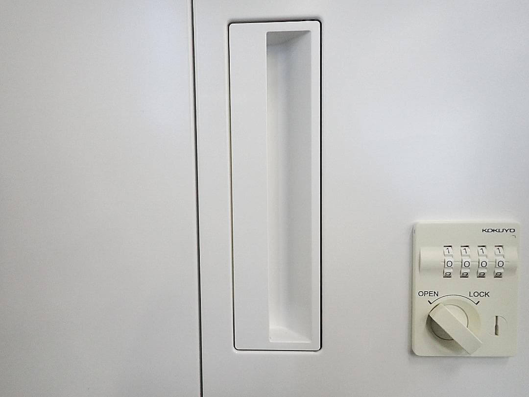 コクヨ　両開き書庫　エディア　ダイヤル錠　31-0621