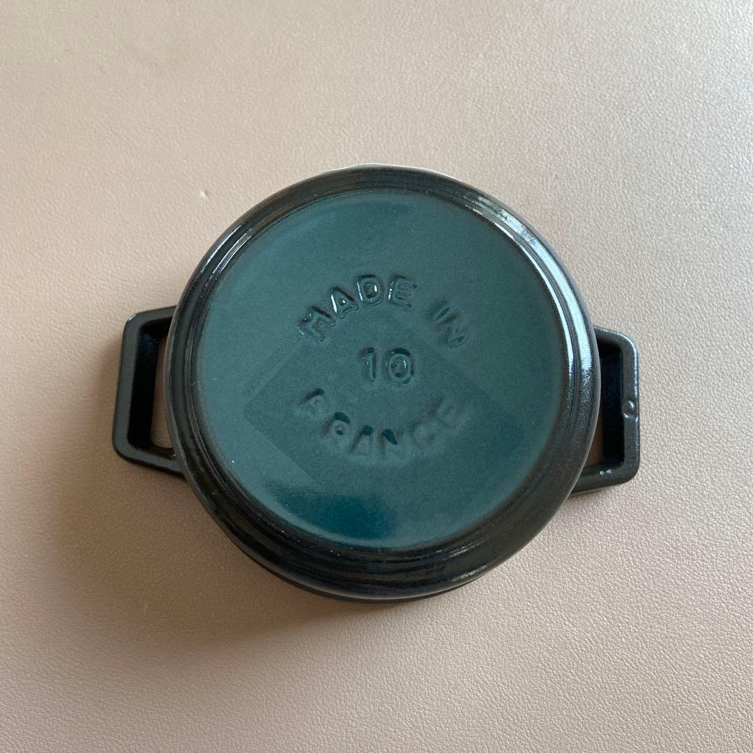 ストウブ　ピコ　ココット　ラウンド　ブラック　10cm