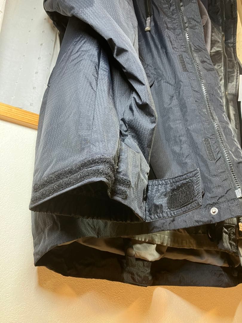 【新品タグ付き・未使用】SALOMON スキーウェア ジャケットメンズL