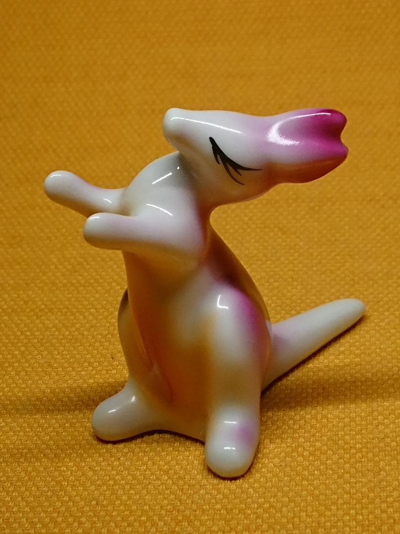 カンガルー　陶器　オブジェ　置物　インテリア　工芸品　美術品　A2761