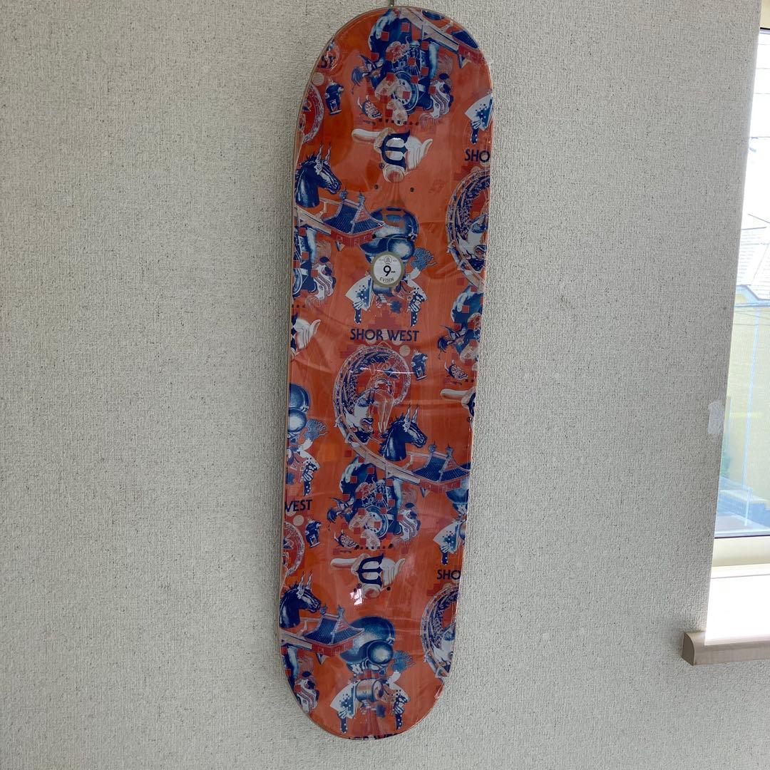 evisen スケートボート　デッキ　9インチ　壁掛けワイヤー希望あればあげます